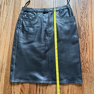 EXPRESS JEANS Women’s 100% LEATHER Black Mini Lined Skirt Size 5/6